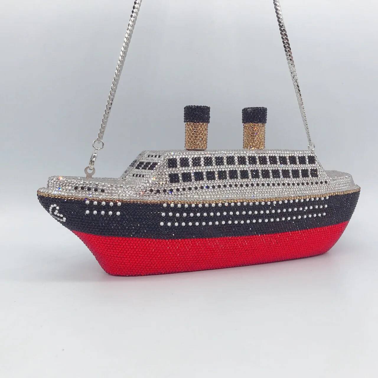 chongsukei New Boat Crystals Clutch Purse RED Blue Women Gems Evening Clutch Bag Wedding Bridal Minaudiere Rhinestones Handbags and Purses