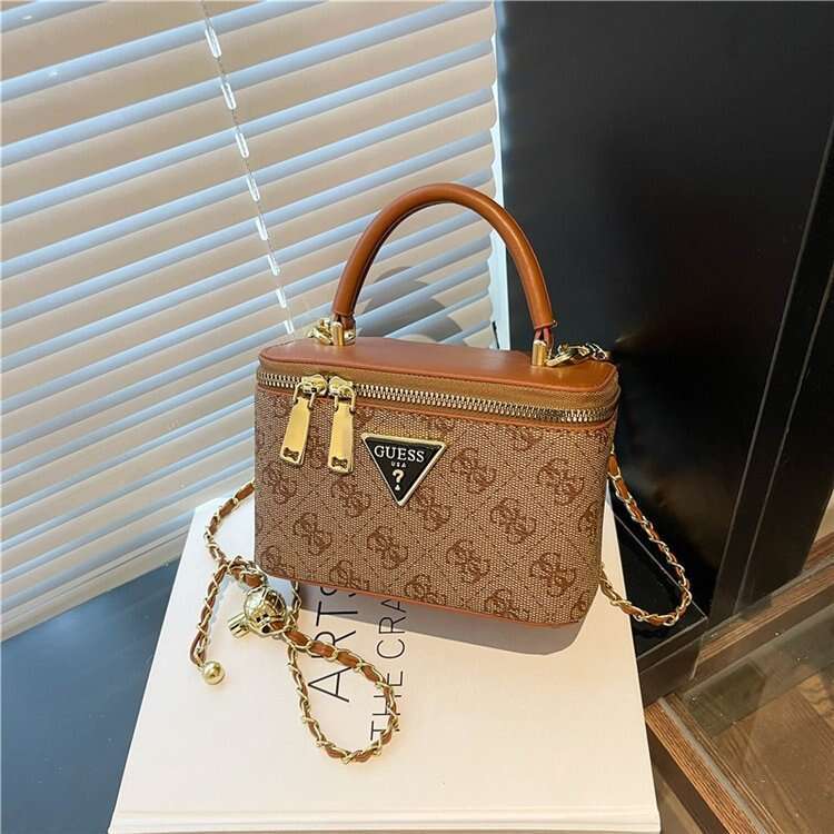 2025 Fashion Designer Bags Womens Squared Bag Chain Makeup Box Bag Shoulder Crossbody Handbag Fashion Korean Style Trendy Women's Bag