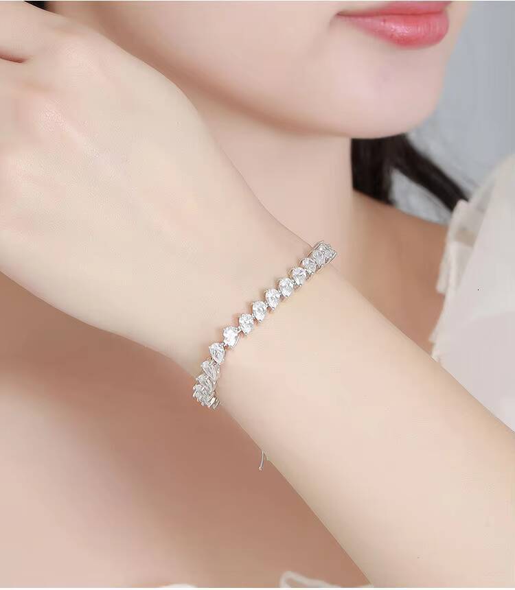 Fashion Jewelry INS Style S925 Sterling Silver 05Carat 46MM Water Drop Pear Shaped Moissanite Diamond Tennis Chain Bracelet