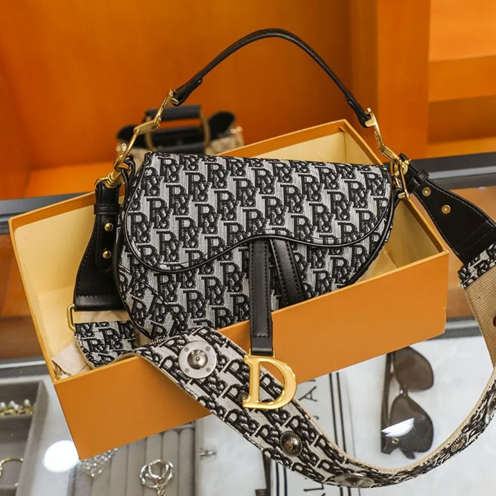 Canvas Women's Hundred Handbag Crossbody Saddle Bag Comfortable Shoulder Strap Women Large Capacity Letter Underarm Bags2025