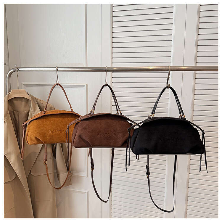 2025 Autumn Winter New Trendy Designer Bags Shoulder Commuter Crossbody Bag Korean Style Mheelard Handhheeld Tote for Women