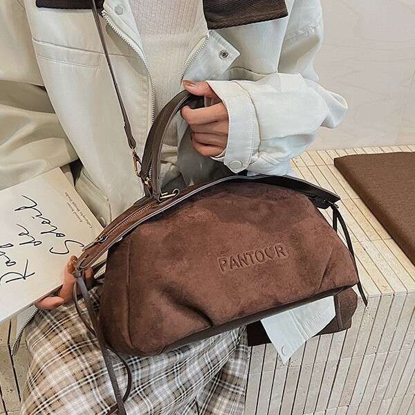 2025 Autumn Winter New Trendy Designer Bags Shoulder Commuter Crossbody Bag Korean Style Mheelard Handhheeld Tote for Women