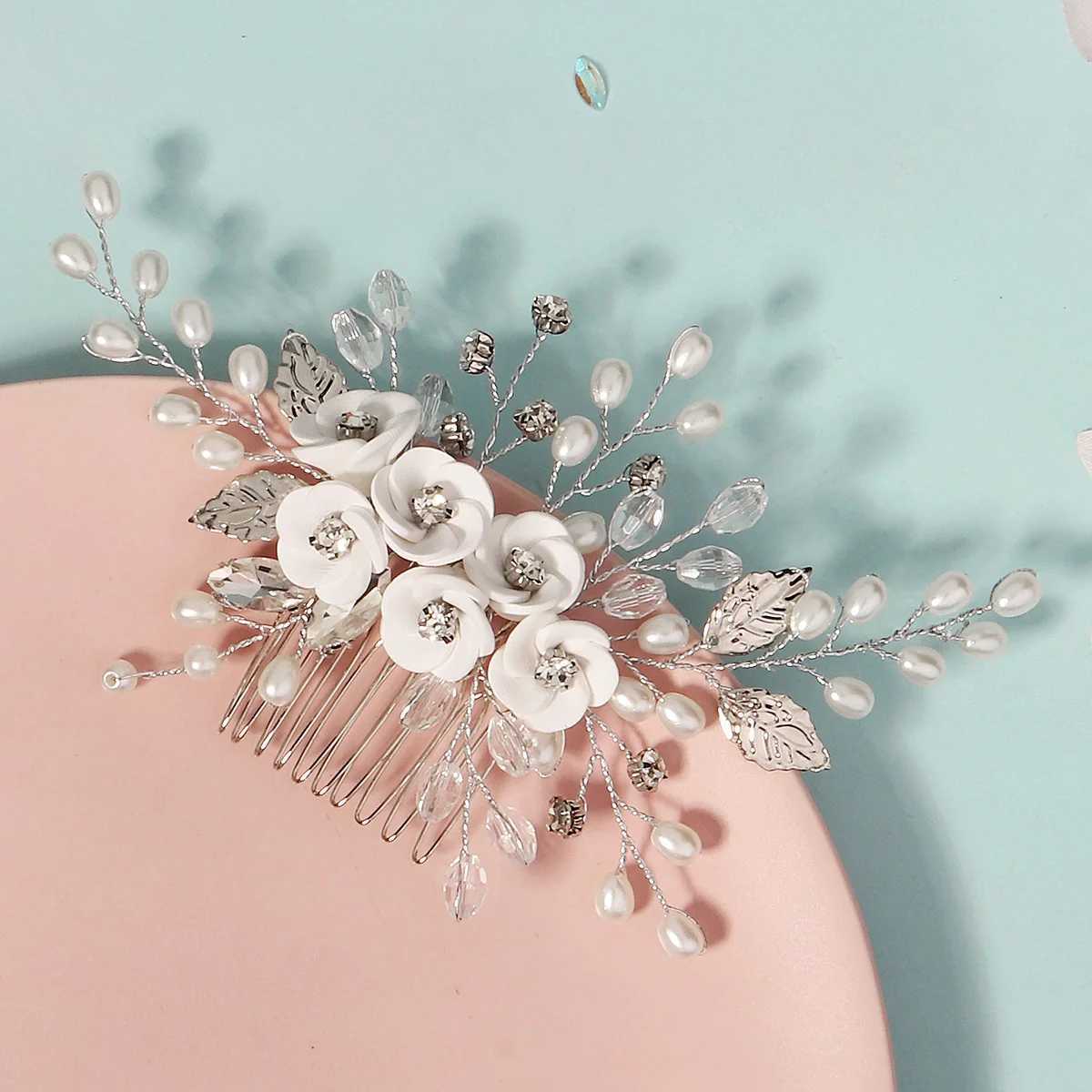 White Soft Ceramic Flower Womens Hair Comb Pearl Rhinestone Daily Hair Clip Wedding Party Bridal Jewelry Headdress L2509282KR8