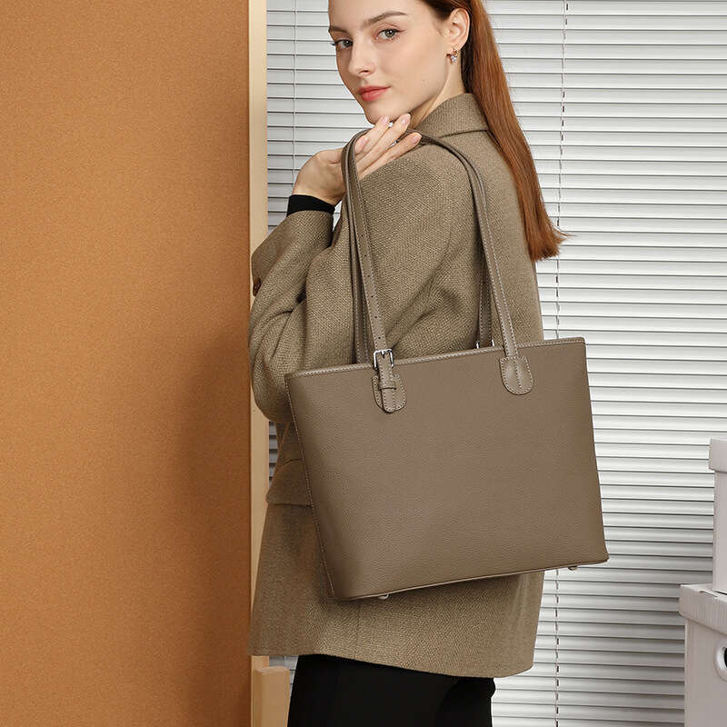 Luxury bag Large Capacity Tote for Women Genuine Leather Spring Summer New Style High end Niche Shoulder Bag Fashionable Versatile Bucket