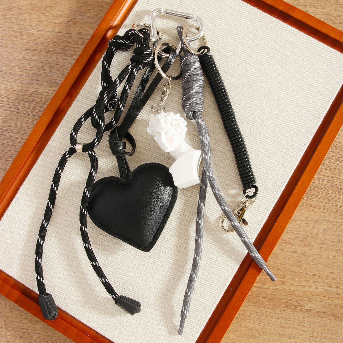 Minimalist Artistic Blush David Statue Pendant Black Pu Chain Bag H250928