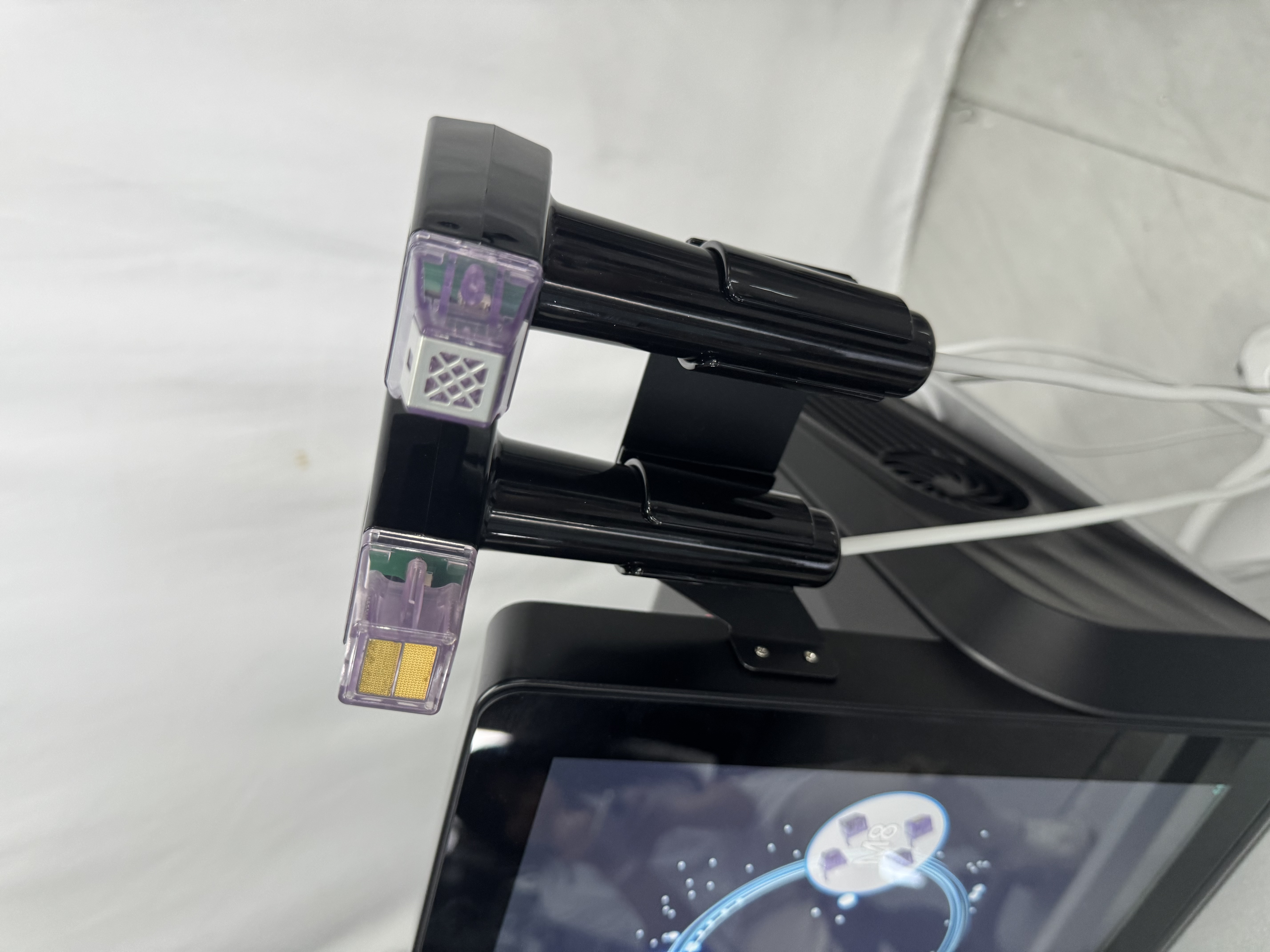 Morpheus 8 RF Microneedling Device Fractional RF Skin Rejuvenation Acne Scar Treatment Wrinkle Removal Lifting Beauty Salon Equipment