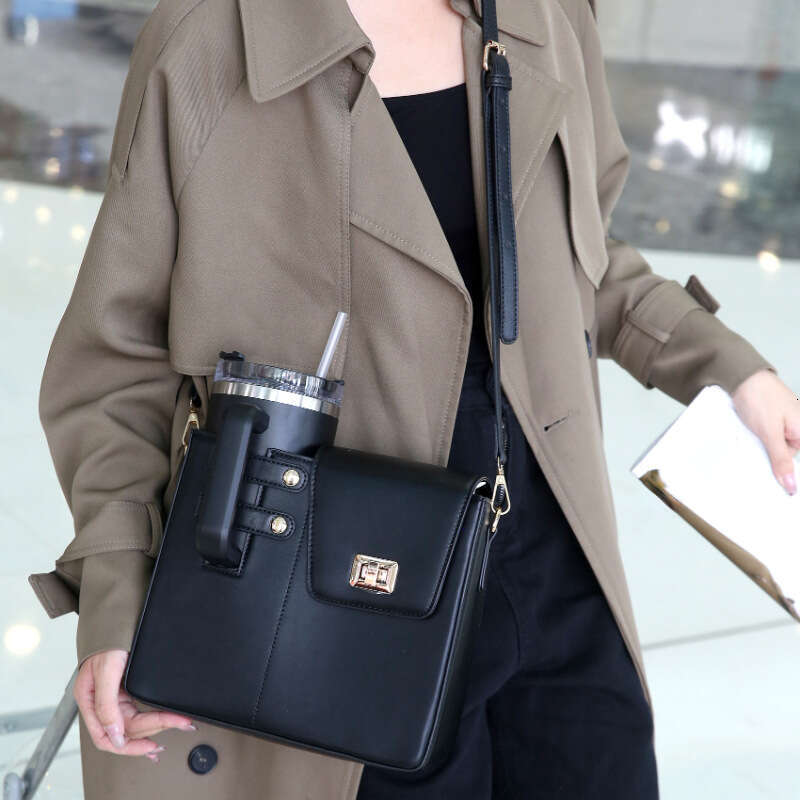 Outdoor Portable Beverage Bottle Universal Large Insulated Water Cup Storage Multifunctional Single Shoulder Crossbody Bag