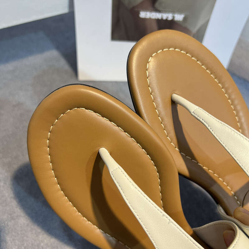 Genuine Leather Roman Sandals for Women 2025 New Fashion Casual Flat Toe Post Flip-Flops