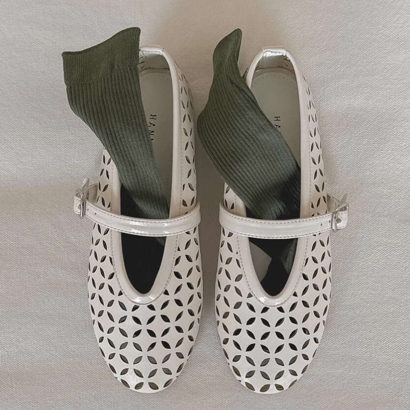 Genuine Leather Hollow Laser Hole One-Strap Flat Ballet Mary Jane Shoes Women's Spring Sandals