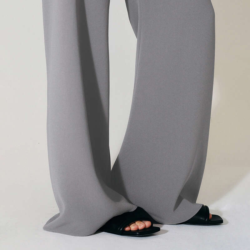 Genuine Leather Niche Beach Casual Wide Flat for Women 2025 New Simple Versatile Sandals