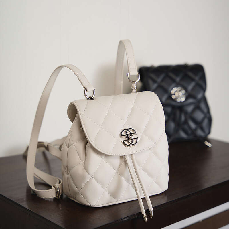 Luxury bag Korean Niche Genuine Leather for Women New Fashion Backpack with Design Sense Large Capacity Bag