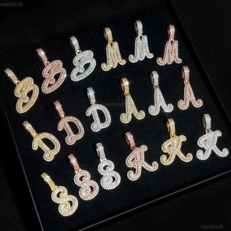 Hot selling new personalized letter hip-hop with sier Mosonite GRA certificate pendant that can pass through a dia pen