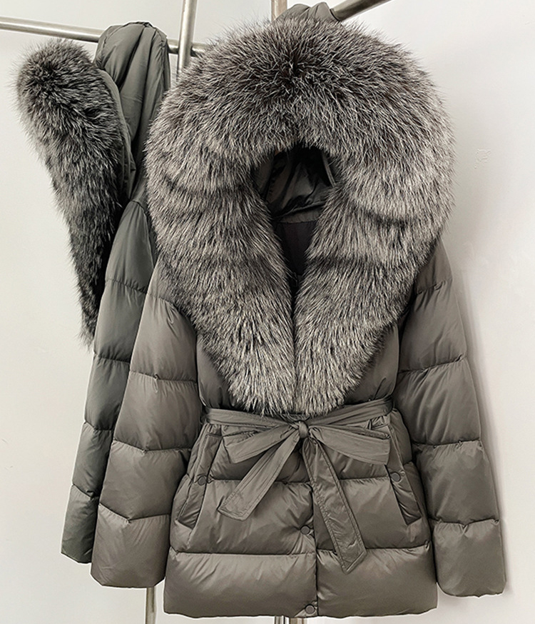Designer's new winter goose down jacket with oversized real fox fur, thick fur collar, medium to long warm waist down puffer jacket doudoune femm