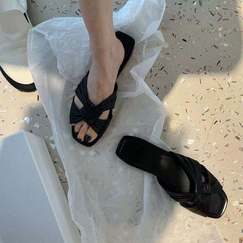 Genuine Leather Korean Style Row Flat Sandals for Women Outdoor 2025 New Beach Cross Woven Slippers