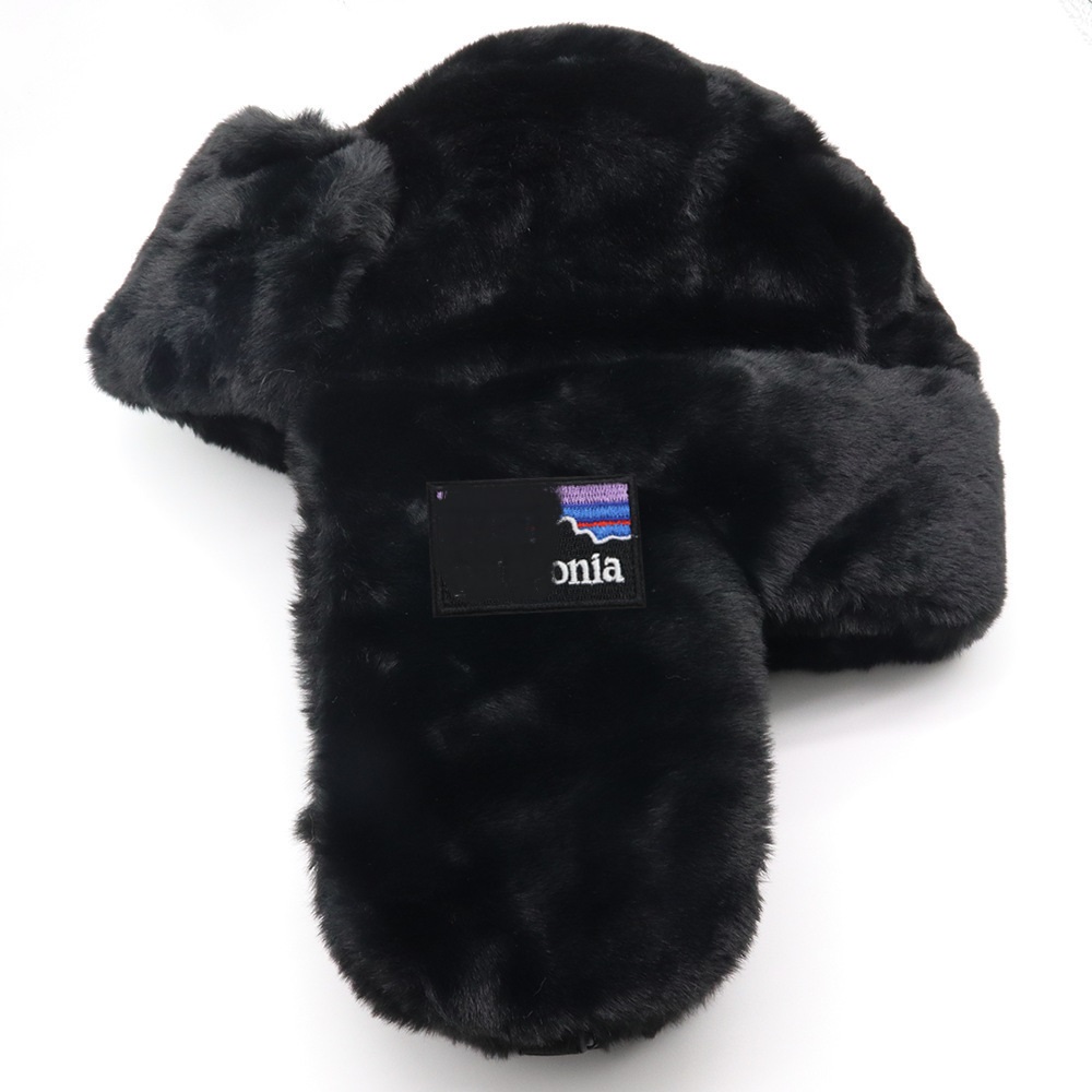 Europe Designer Brand Cute Knitted Hat Winter Carh Thickened Ear Flap Cap Men Outdoor Windproof Girls Beanies Warm Fuzzy Cap Women Bonnet Gorros