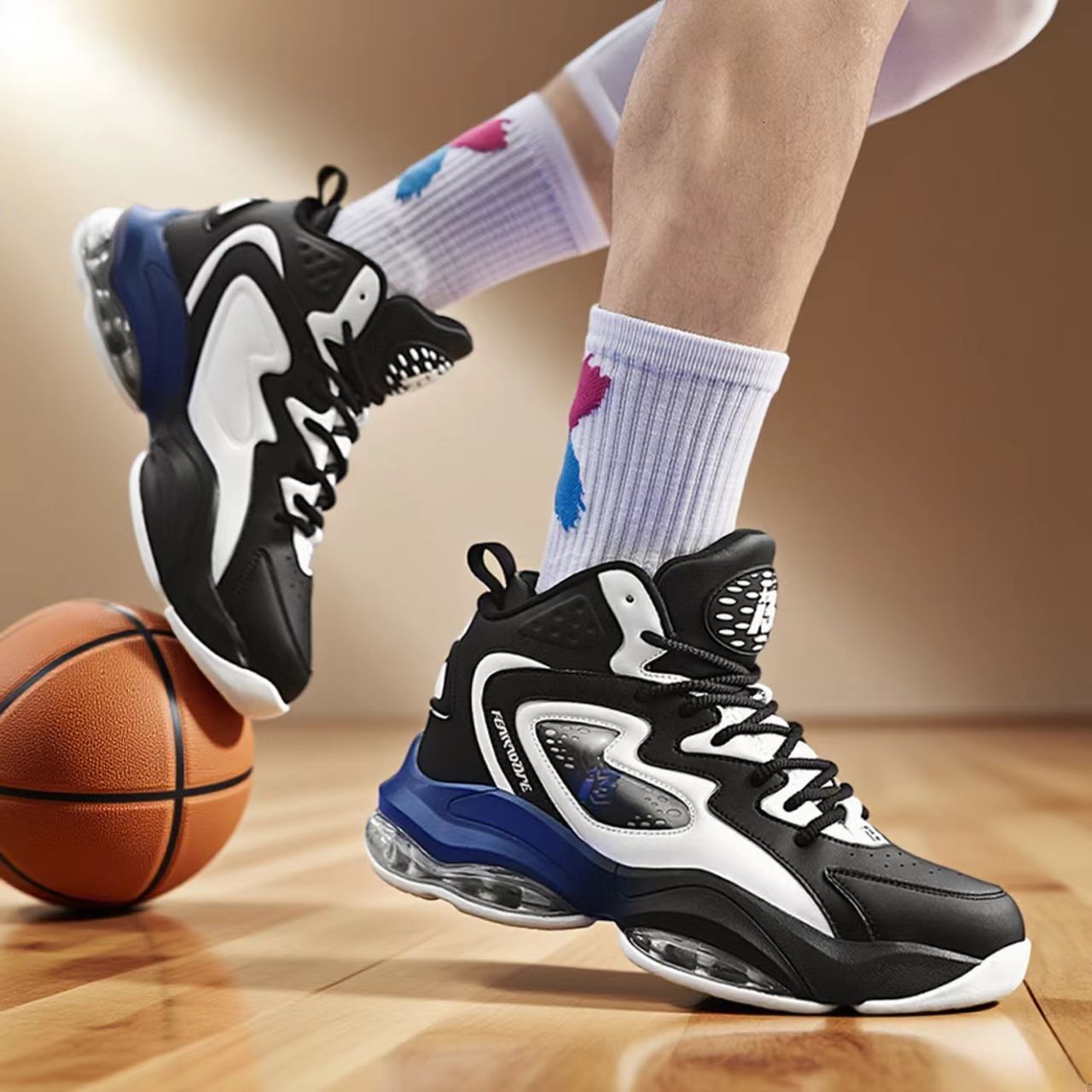 New air-cushioned, shock-absorbing and anti-slip basketball shoes for couples in autumn and winter 2025, lightweight, durable and trendy sports shoes