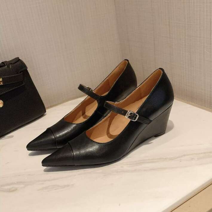 Pointed Toe Wedge One Strap Mary Jane Autumn Winter New Full Leather Solid Color High heel Shallow Mouth Designer Shoe Single Shoes for Women
