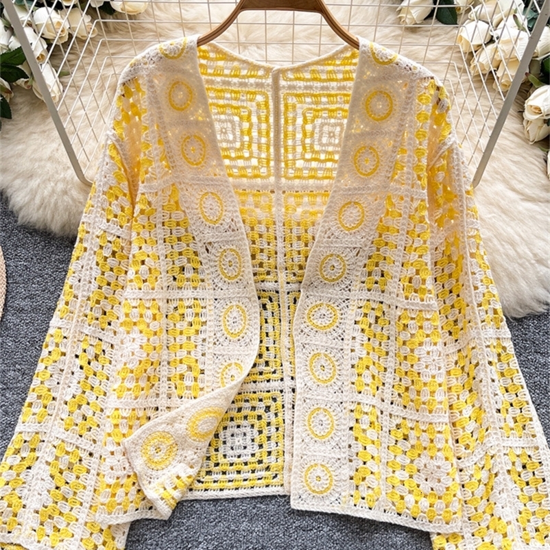 SINGREINY Vintage Boho Loose Plaid Cardigans Female Long Sleeves Hook Flower Hollow Tops 2025 Vacation Sunscreen Casual Shirt y250904