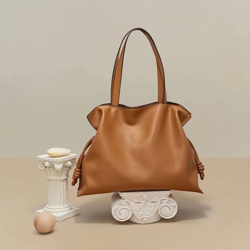 chongsukei New Korean Style Fashionable Cowhide Leather Bag Pleated Leather Womens Bag Simple Folding Shoulder Bag Drawstring Tote Bag