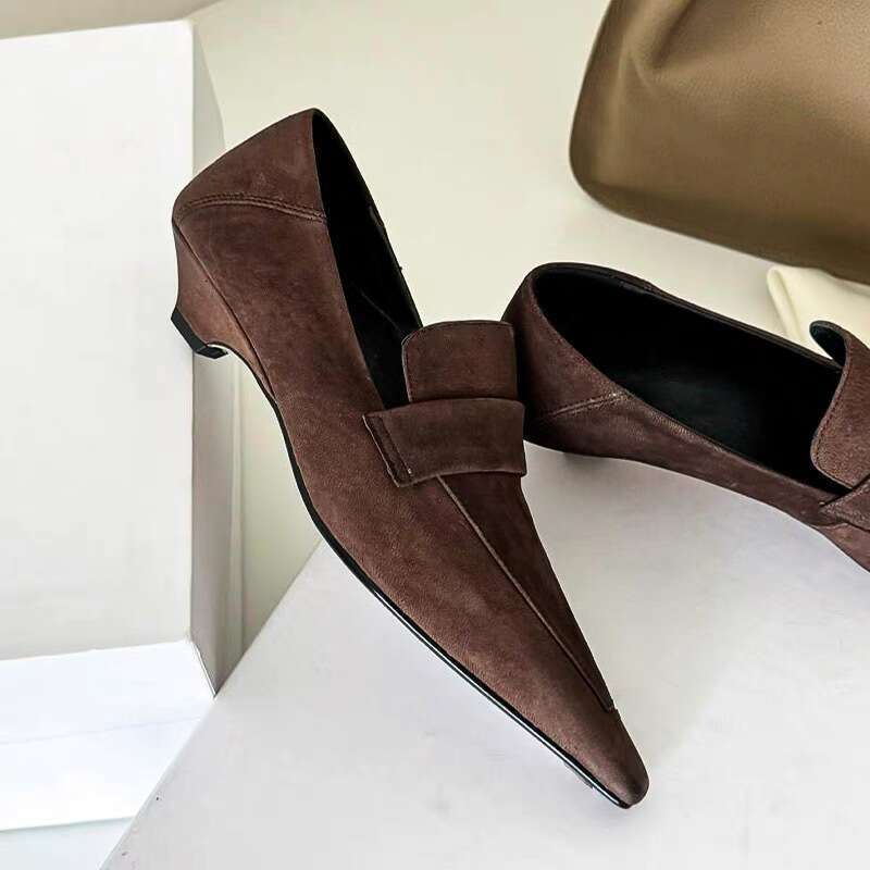 French Style Niche Pointed Designer Shoe Toe Wedge Loafers Women's Leather Autumn Winter New Versatile High-end Commuter Shoes