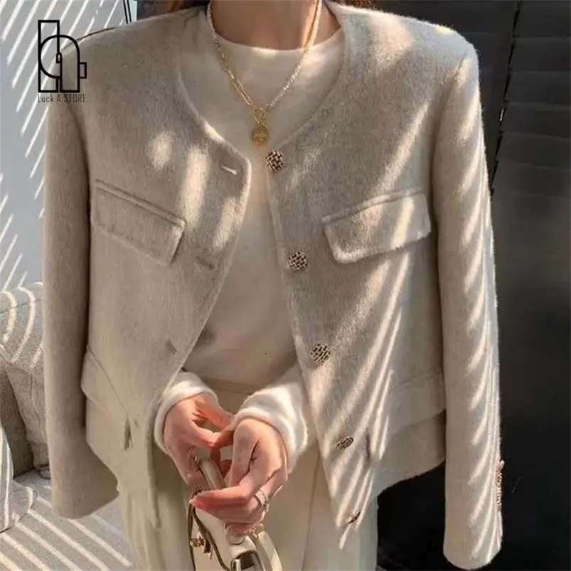 Autumn Women Elegant Woolen Coats Female Korean Chic Single Breasted Short Jackets Office Lady Fashion Oneck 240124