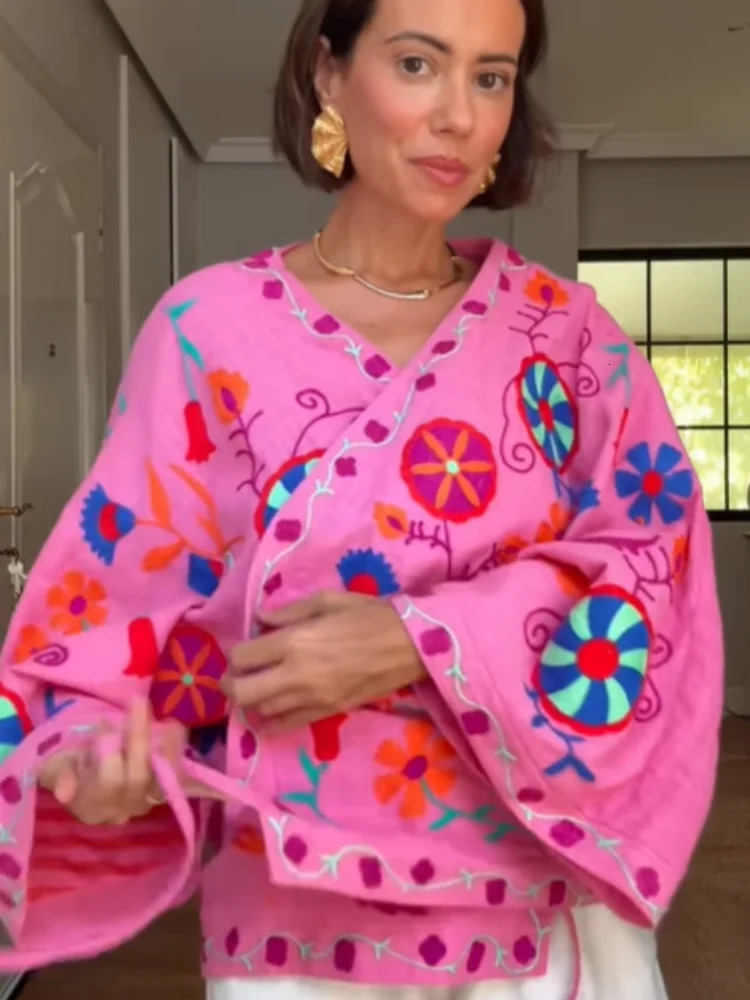 Chic Embroidery Pink Lace Up Woman Short Coat Casual Long Sleeves V Neck Jacket 2025 Autumn Lady Street Outerwear 250917Z