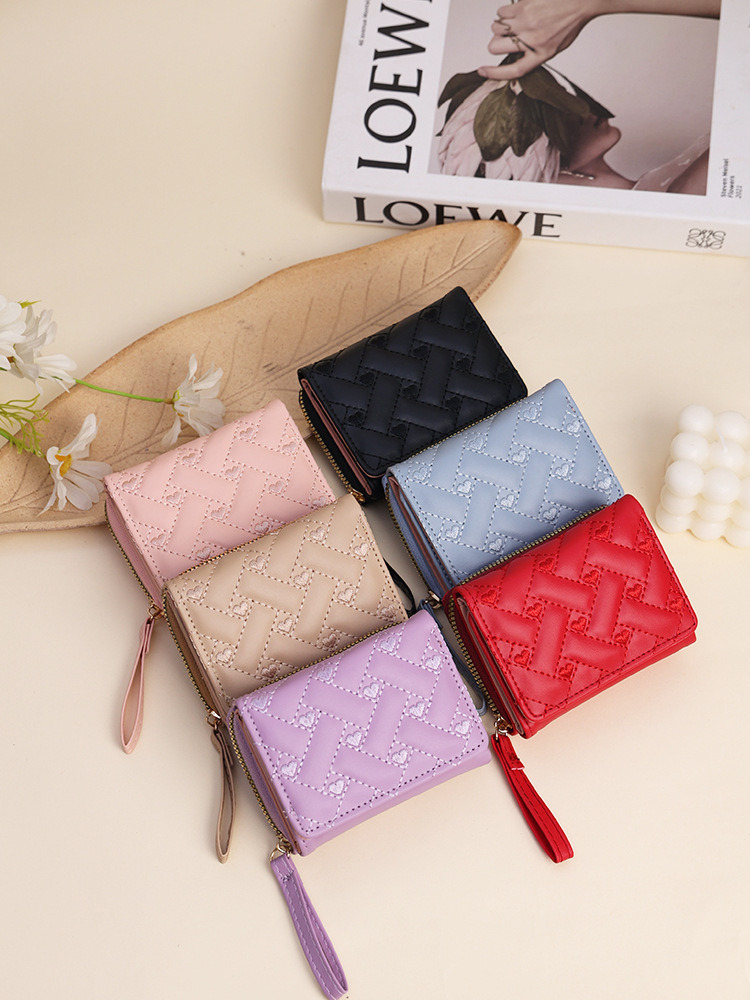 Women's Short Wallet Ins Women's Korean Edition Fashion Embroidery Love Student Zero Wallet 30% Off Card Bag