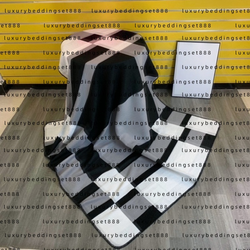H Home Cashmere Wool Blanket Sofa Single Letter Blankets Home Textiles Office Nap Air Conditioning Cover Blankets Designer blanket Airplane Blanket