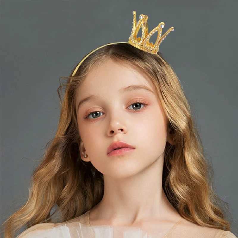 Princess Tiara Flower Girl Rhinestone Tiara Girl Hair cessories Suitable For ChristmasWeddingPromPerformanceBirthday Party L250928Y9NN
