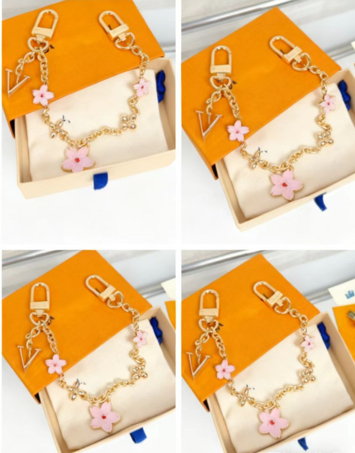 2025 New Sakura Keychain Bag Accessories Fashion MatchingAA66