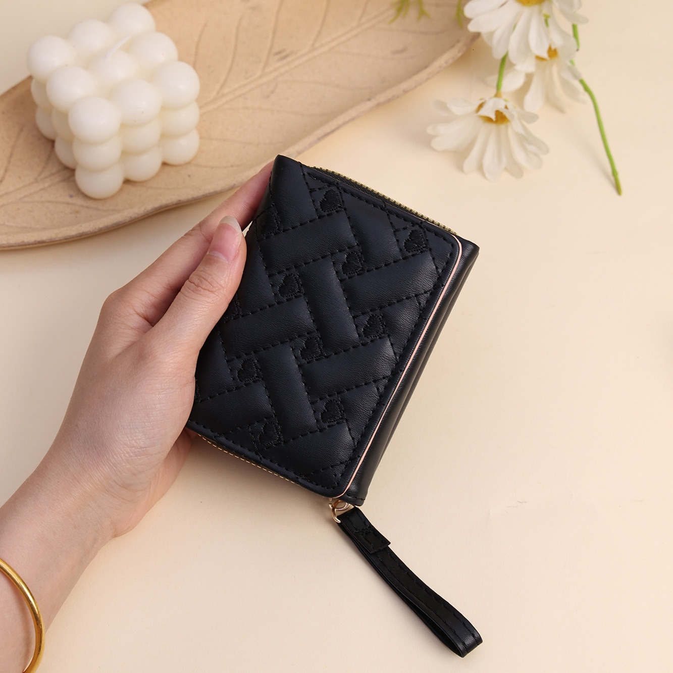 Women's Short Wallet Ins Women's Korean Edition Fashion Embroidery Love Student Zero Wallet 30% Off Card Bag