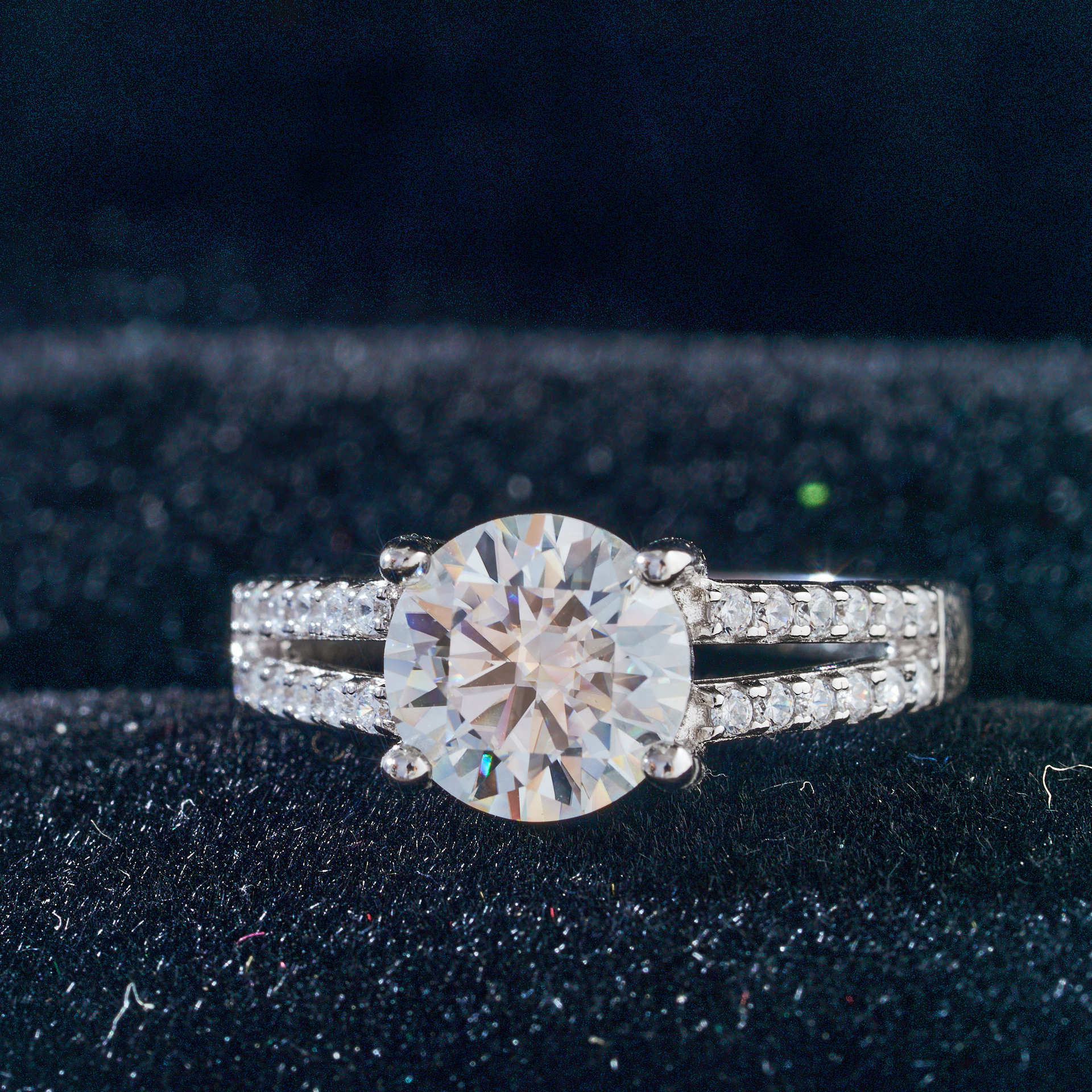 Hot engagement ring 2 CT 8mm D Color Moissanite Ring Pure Silver S925 Silver with GRA Moissanite Certificate Women's Ring