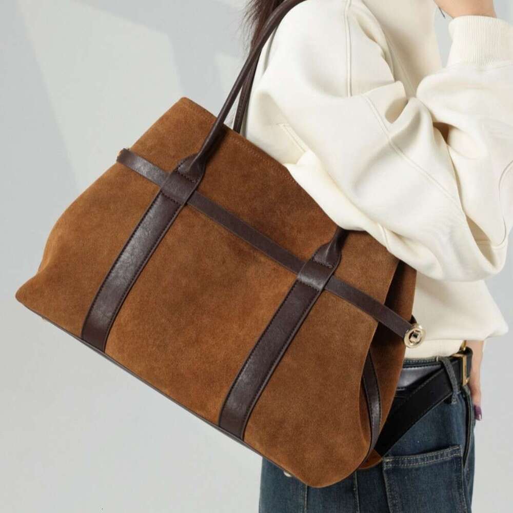 Designer Bag Tote Shoulder Bag New Matte Leather Large Capacity Handbag With Upgraded Feel For Commuting And Outings Fashionable Trendy Women S Single