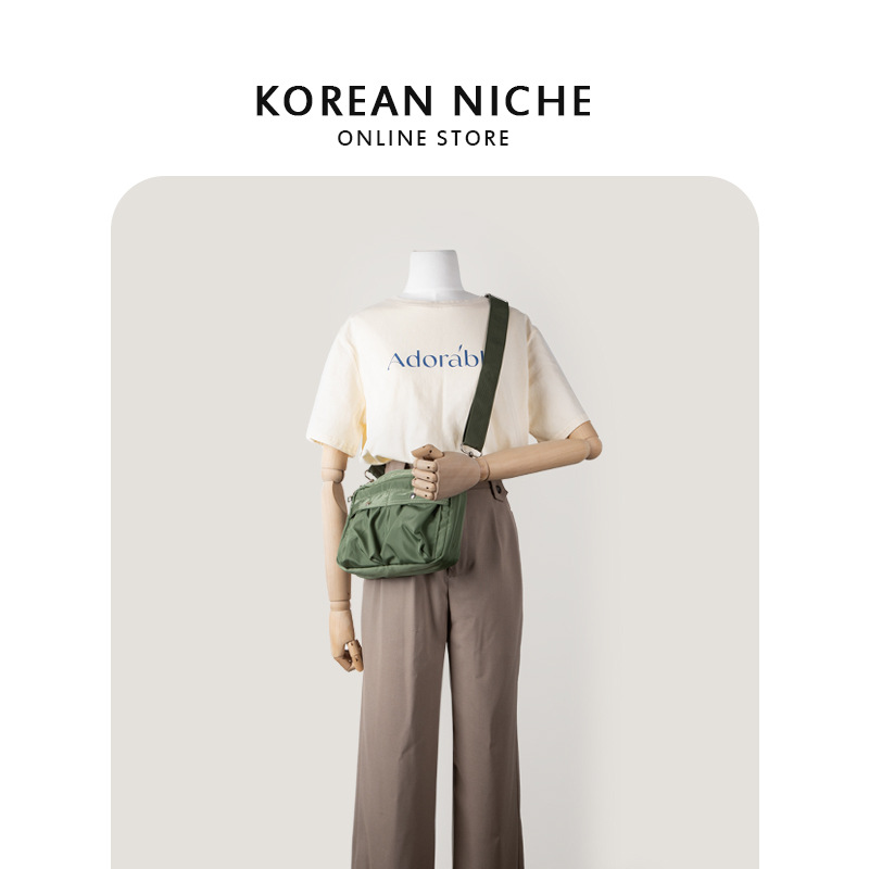 2025 New Women's Korean Style Simple Workwear Single-Shoulder Crossbody Niche Pleated Trendy Casual Nylon Phone Bag Light