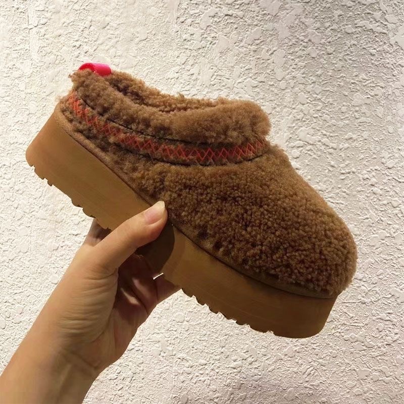 booties New Fleece-Lined Warm Comfortable Fur Shoes Thick Sole Height Increasing Trendy Sheepskin Integrated Closed-Toe Snow Boots