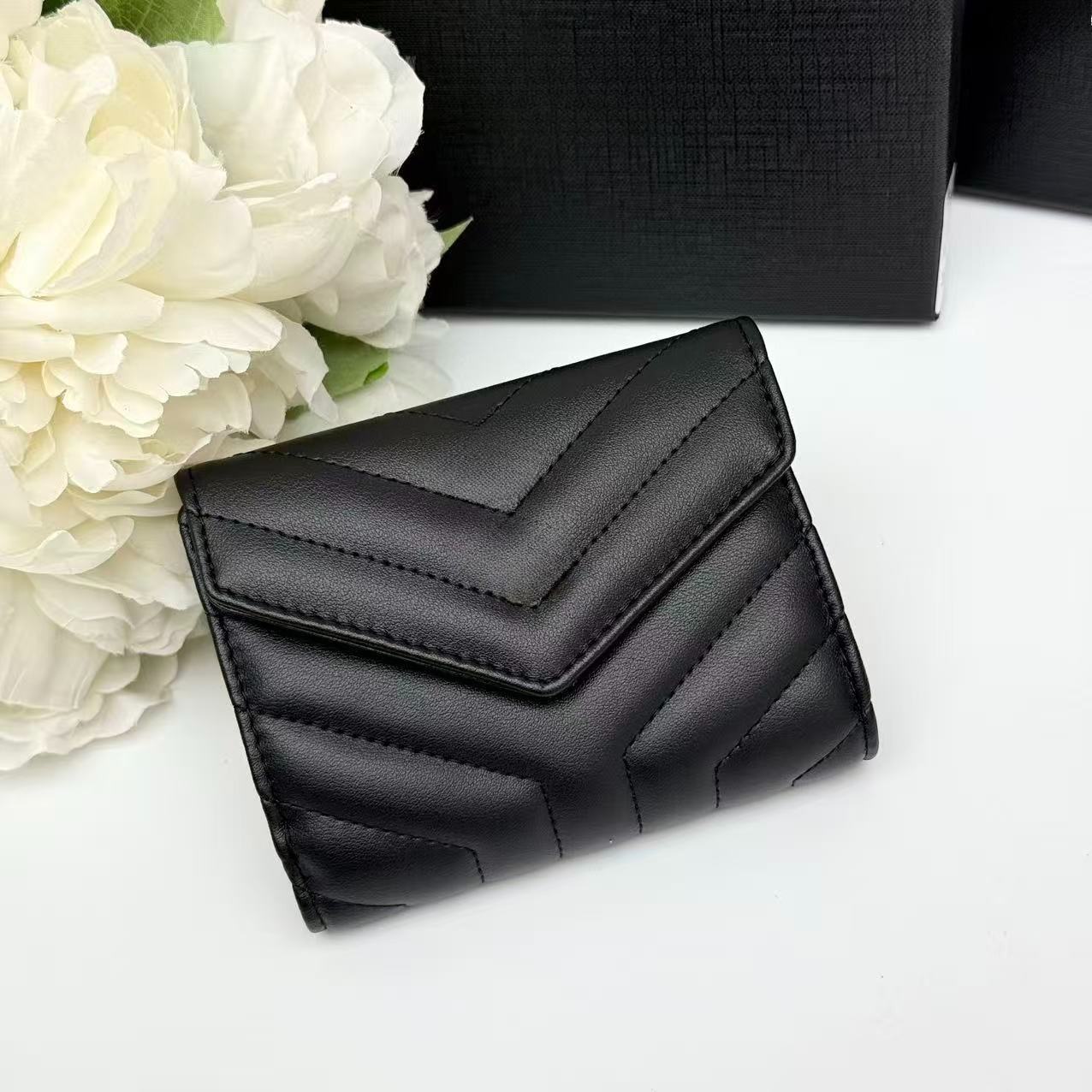 Real Sheep Leather Short Wallets Designer Card Holders With Orginal Box Passport Pouch ID Case Money Pocket Vintage Pebble Cardholder Sheepskin Credit Card Bag 3394