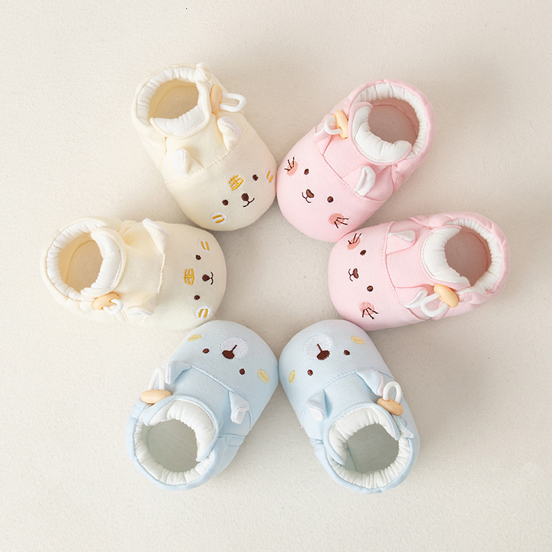 New baby cartoon embroidered designer shoes for both men and women A-level cotton shoes soft soled Designer baby walking shoes autumn new luxury shoes