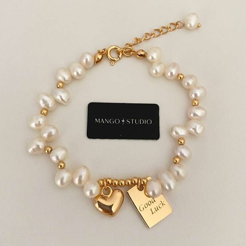Fashion Artificial Pearl Lucky Square Heart Bracelet Fresh Elegant High-end Design Jewelry for Women