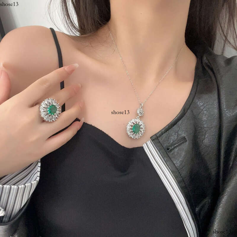 2024 Top Sell Wedding Sets Jewelry Sterling Sier Oval Cut Emerald Dia Cubic Zircon Open Ring Stud Earring Women Clavicel Necklace Gift