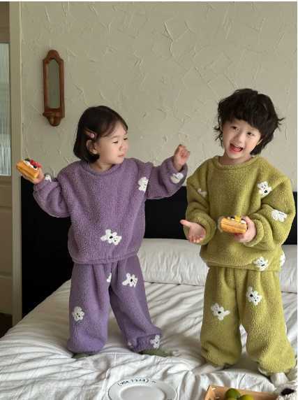 Pajamas 2025 Winter Clothing New Children's Cloud Velvet Cartoon home Wear set, baby thickened sleeping clothes and pants set Q250930