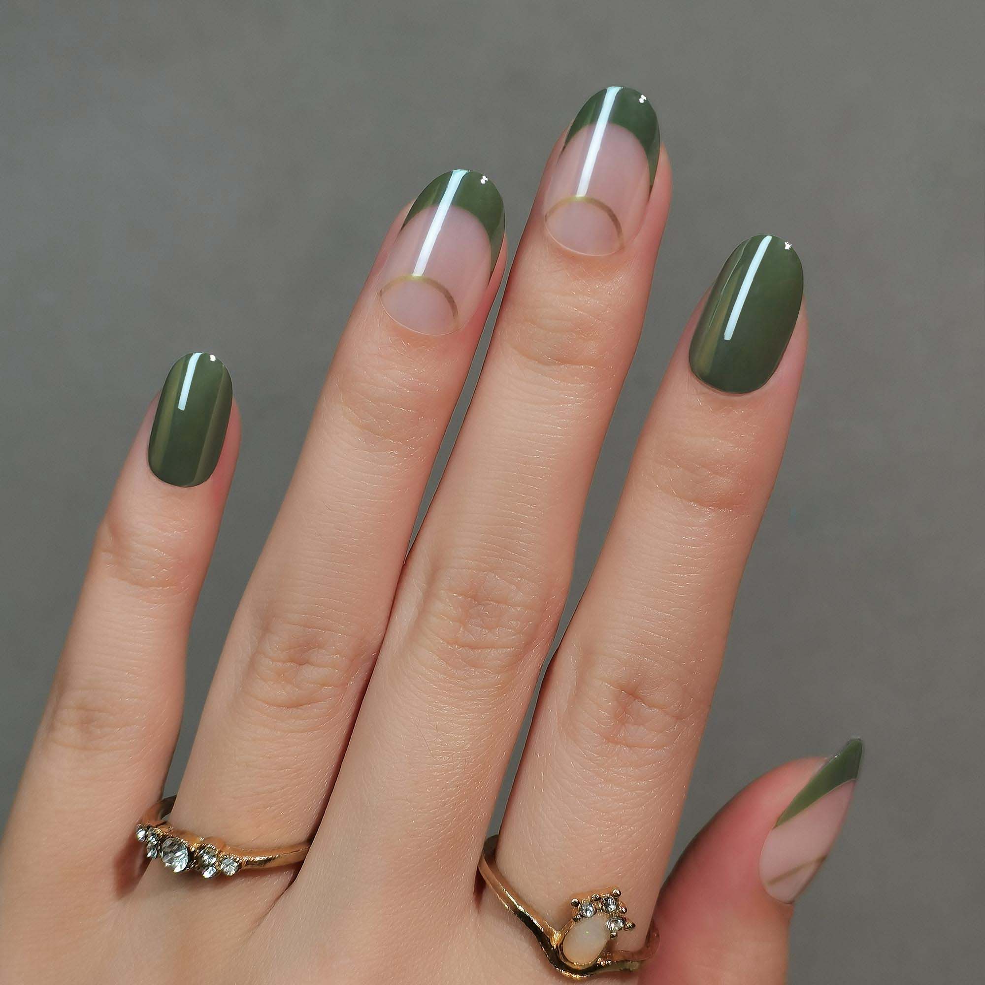 stylish olive green presson false nails short oval shape with line design