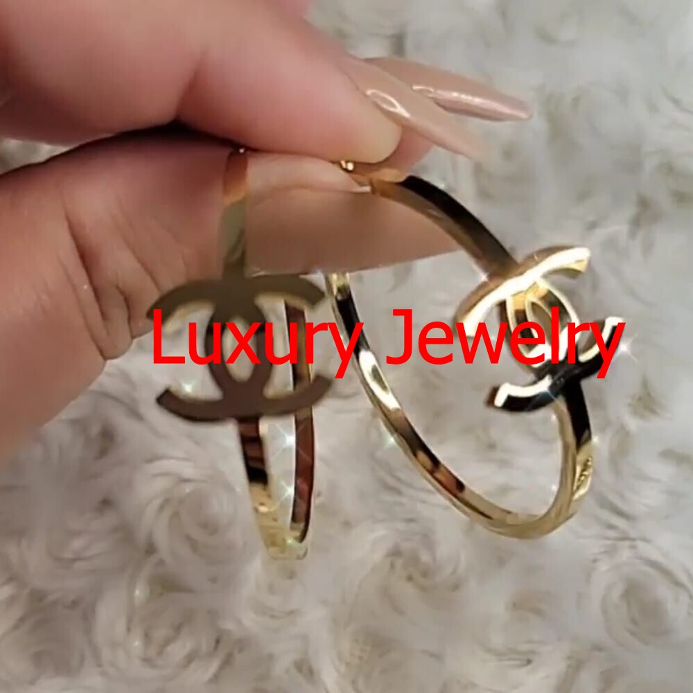 Big Size Women Designer Earrings Luxury Letter Hip Hop Hoops Earrings Titanium Steel Couple Earrings For Boys Girls Christmas