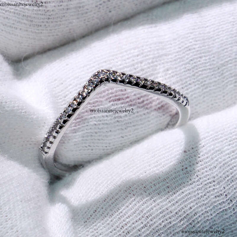 Big Promotion Wholesale Professional Deluxe Jewelry Sterling Sier Pave White Sapphire CZ Dia Women Wedding Band V Ring Gift BOX