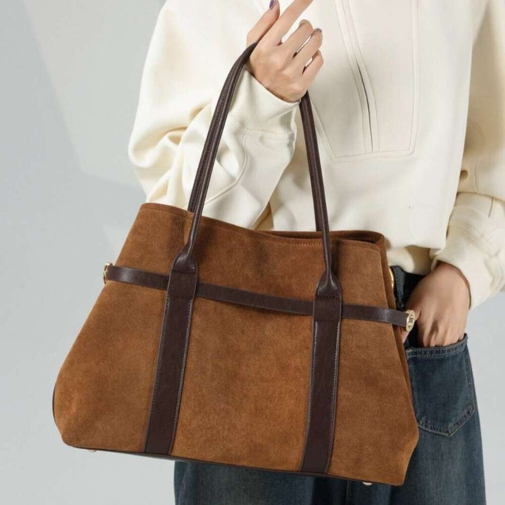 Designer Bag Tote Shoulder Bag New Matte Leather Large Capacity Handbag With Upgraded Feel For Commuting And Outings Fashionable Trendy Women S Single