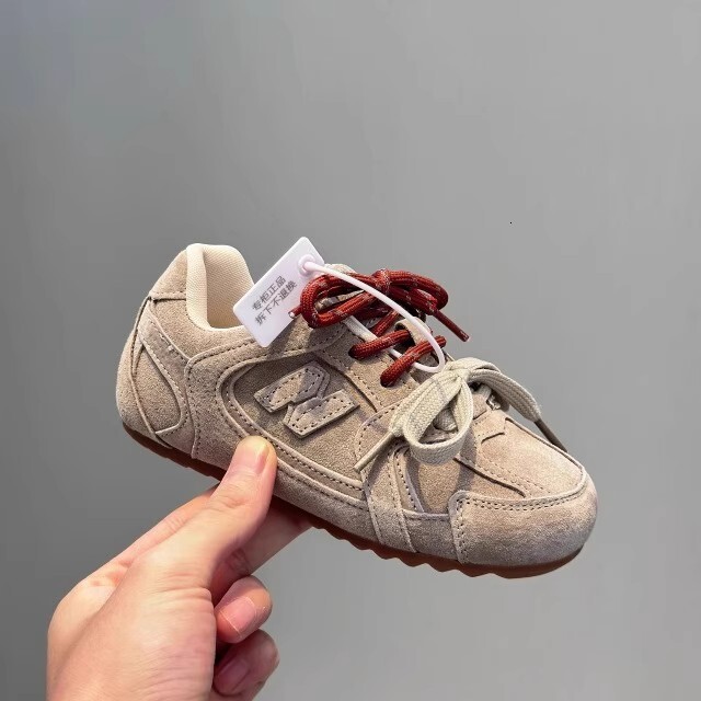Student Training Shoes Autumn and Designer Winter New Children's Korean Sports Anti slip Wear resistant Soft soled Board Forrest Gump
