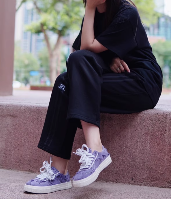 Jifffly Canvas Shoes Luxury shoes sneakers Women 2025 Summer New Breathable Distressed Aesthetic Low-top Sneakers for Men Couples Versatile