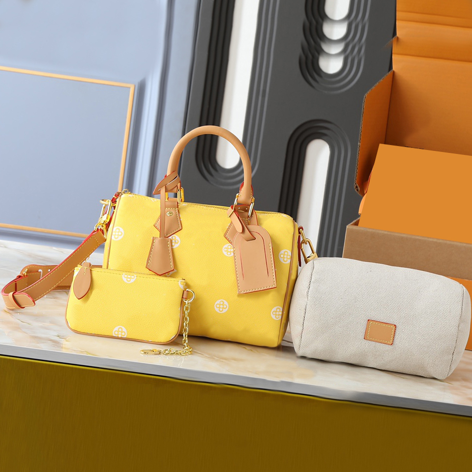 Black with Black Hardware Designer bags Luxury SP 25CM Boston Bag Totes Handbag Shoulder Bags Crossbody Higher Quality P9 Pouch Purse Soft 30 Pillow Embossed Black