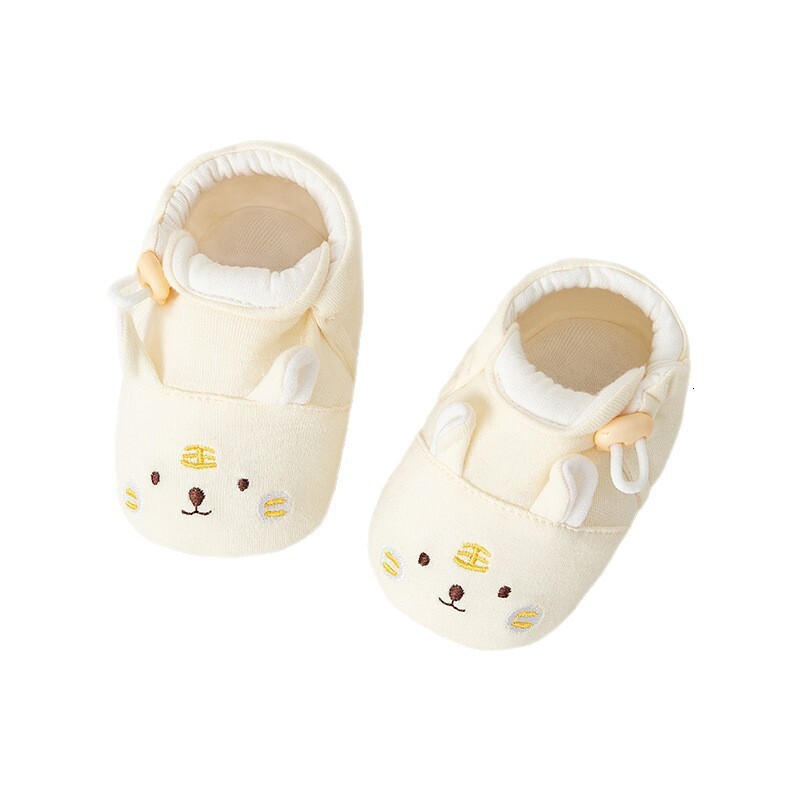New baby cartoon embroidered designer shoes for both men and women A-level cotton shoes soft soled Designer baby walking shoes autumn new luxury shoes