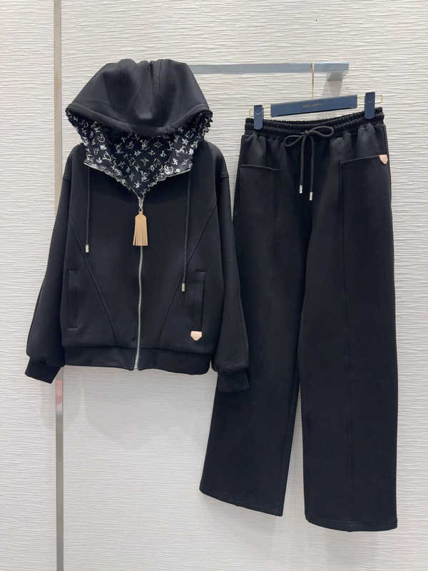 Women's Two Piece Pants Designer Down jacketed hoodie for women suitable for autumn and winter loose fit slimming with zipper Full pattern double-sided wearable