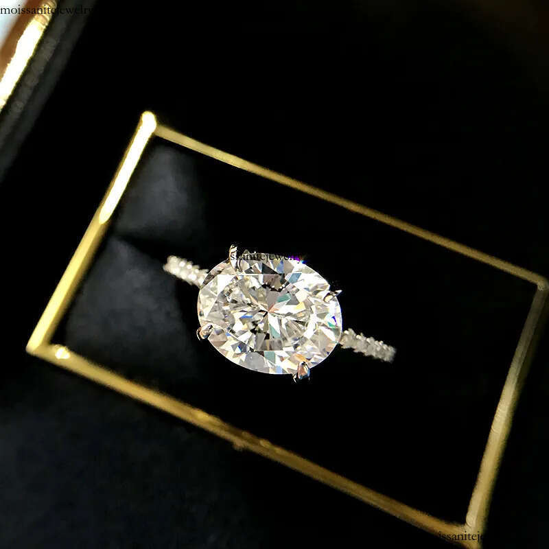 2025 Rulalei Brand New Top Sell Sparkling Lady Jewelry Geuine 100% Sterling Sier Oval Cut White Moissanite Dia Eternity Women Bridal Wedding Ring